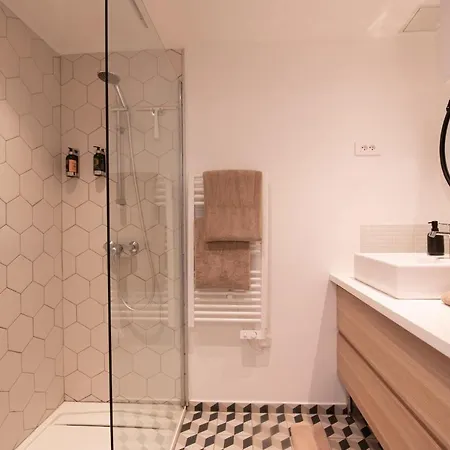 Latitude, Vue Apartment Saint-Tropez